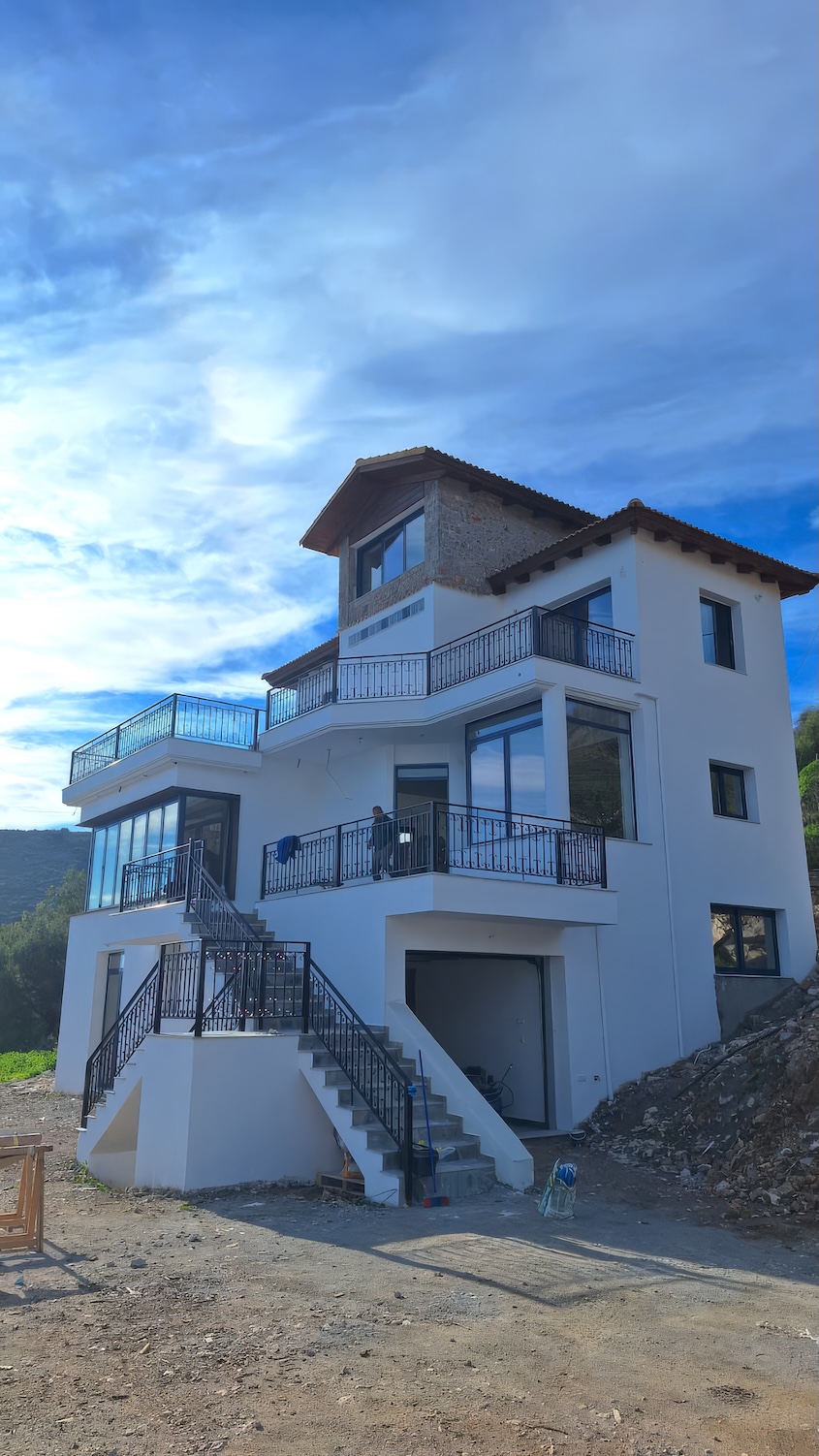 Villa in Galaxidi - view 1