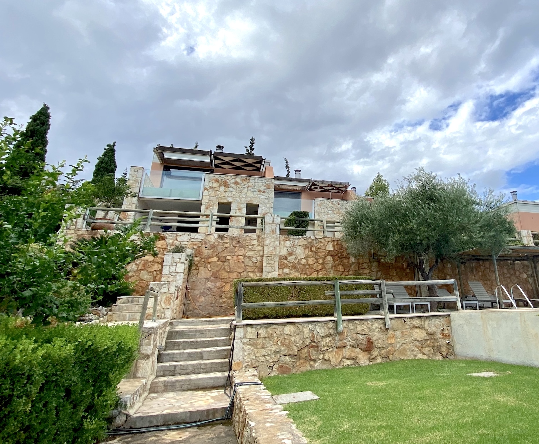House in Ksiropigado - Image 2