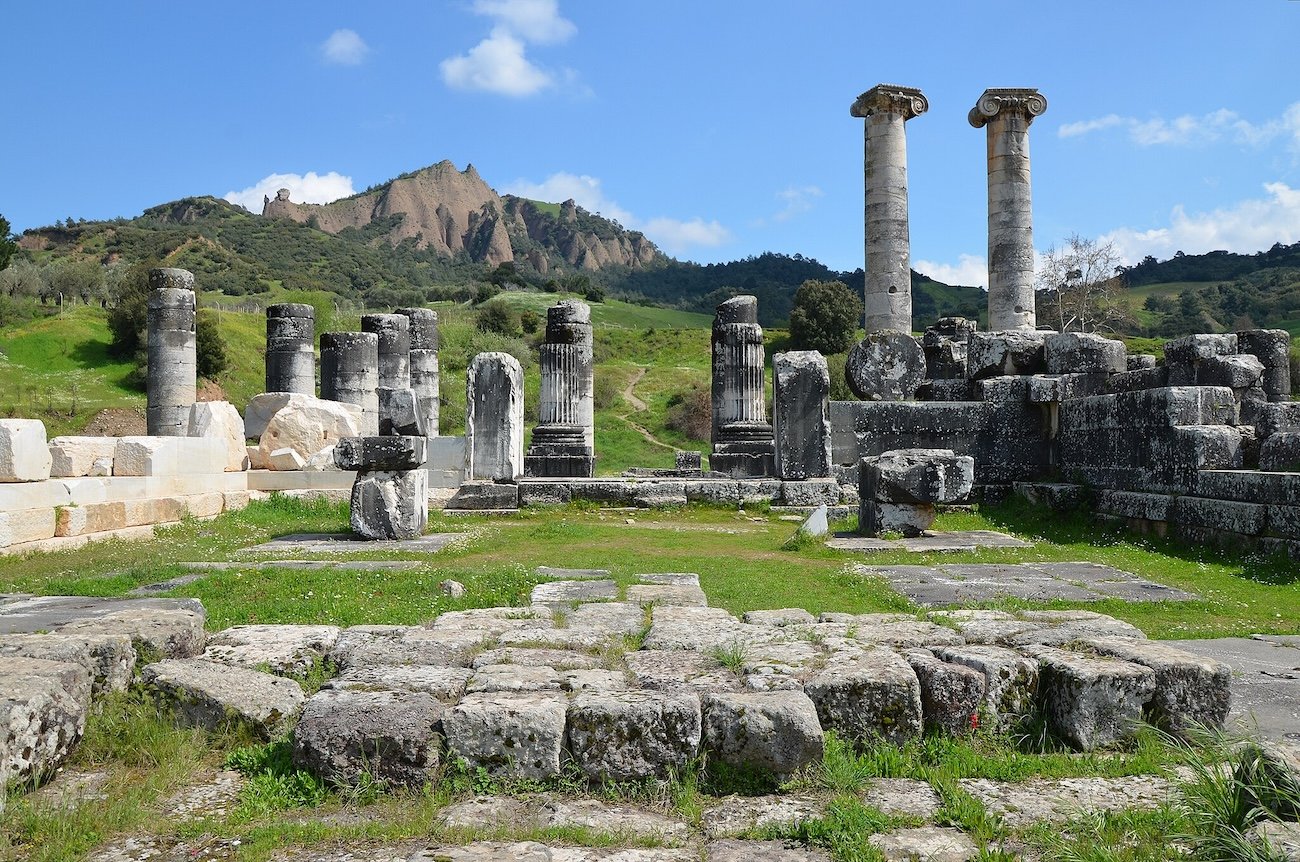 Temple of Artemis, Home of the First Floor Heating