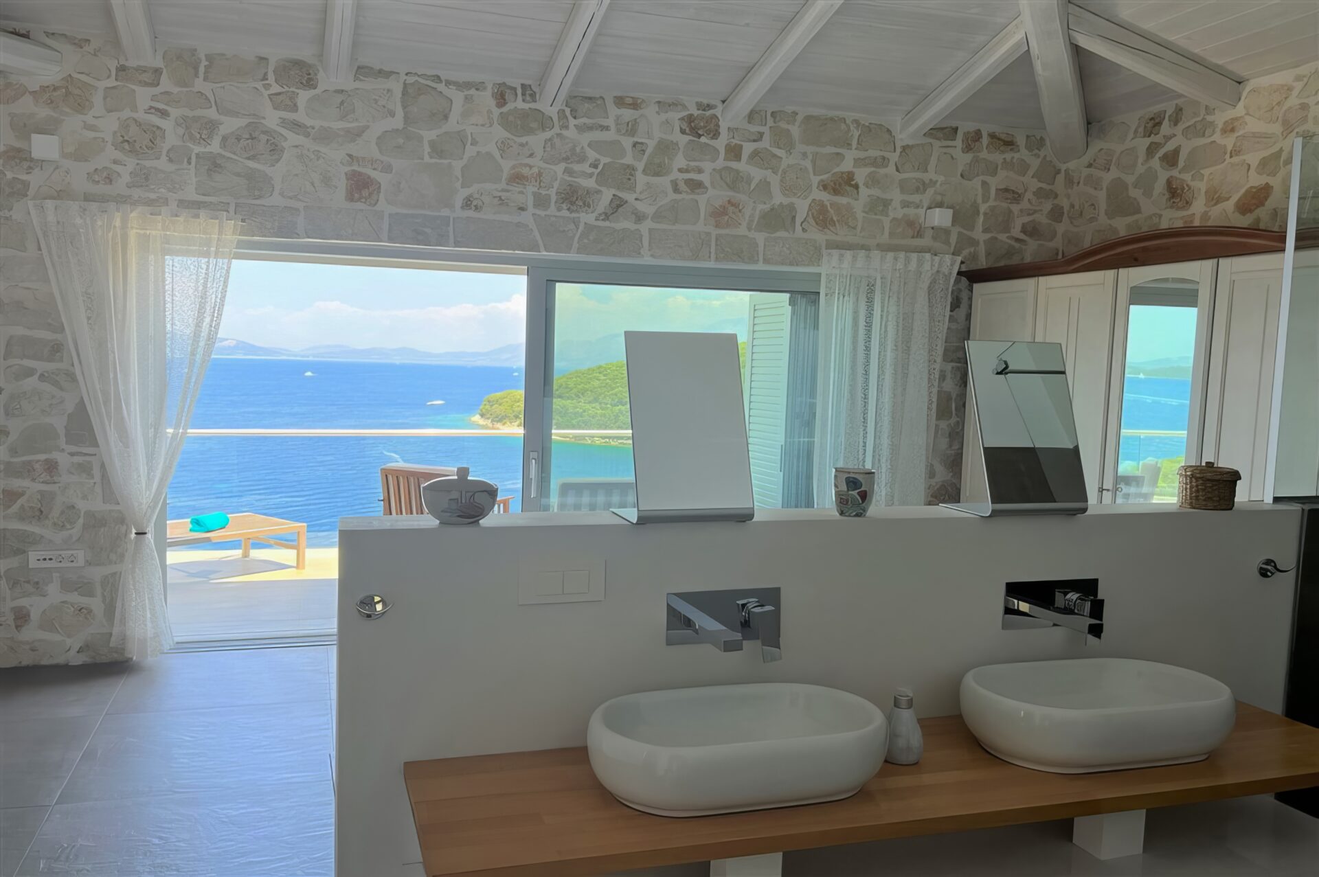 Villa in Meganisi - view 1