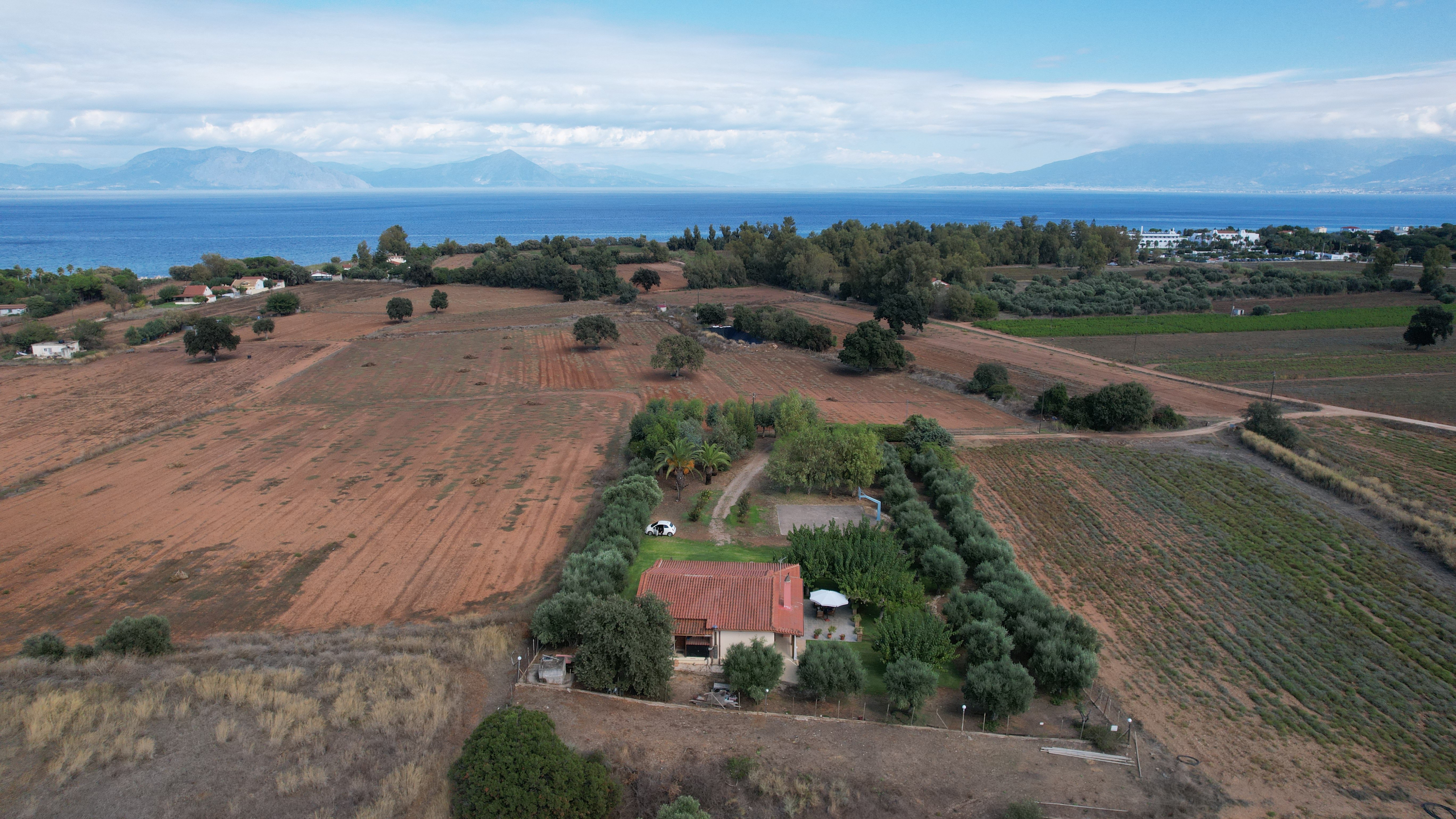 House in Lakkopetra - view 1