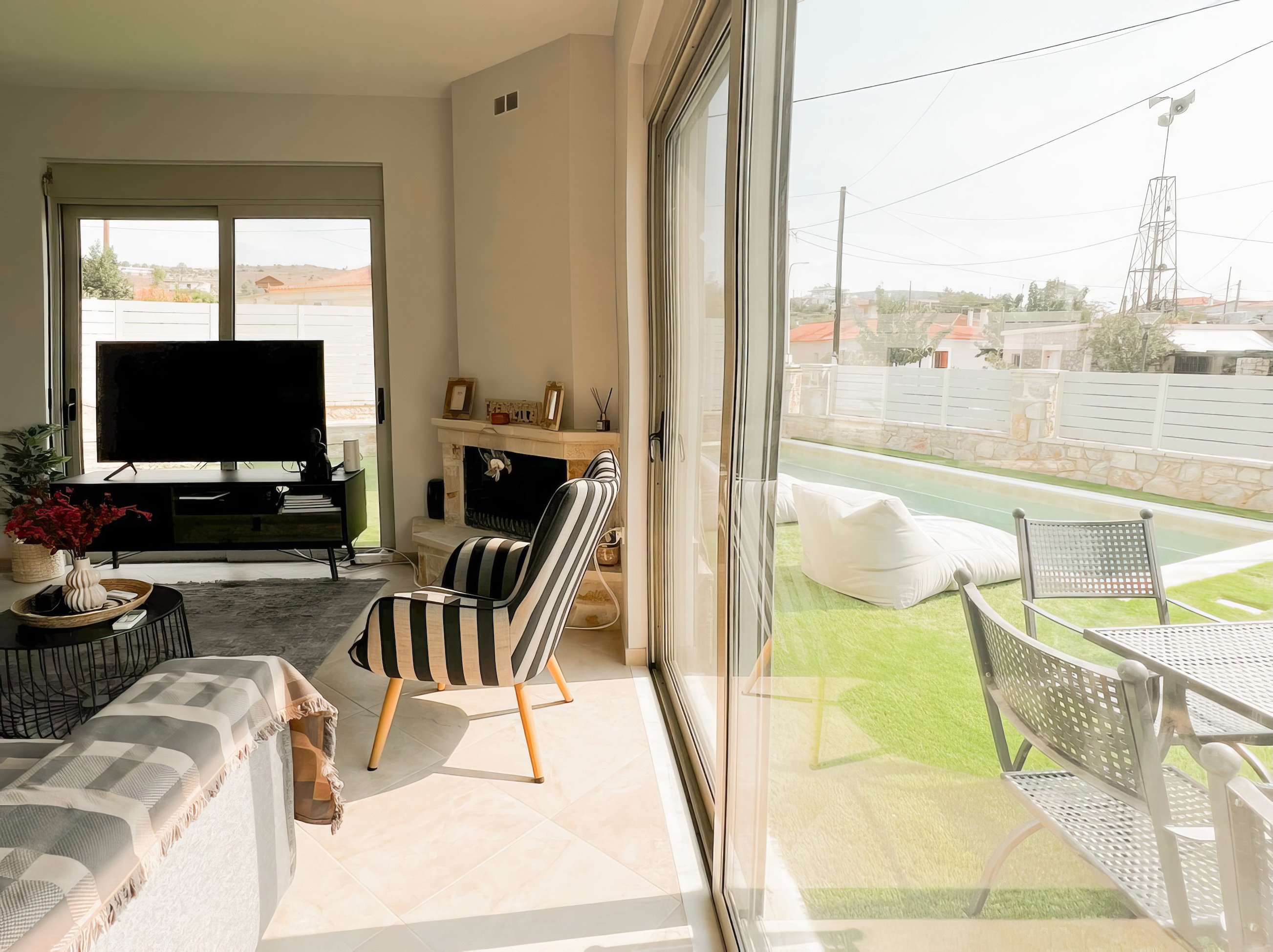 Villa in Lefkakia - view 1