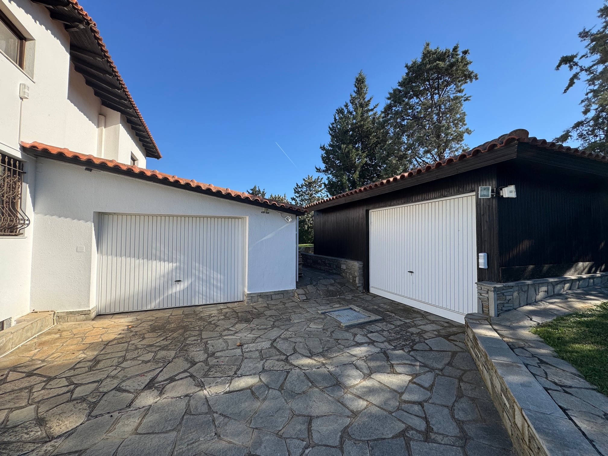 Villa in Plagiari - view 1