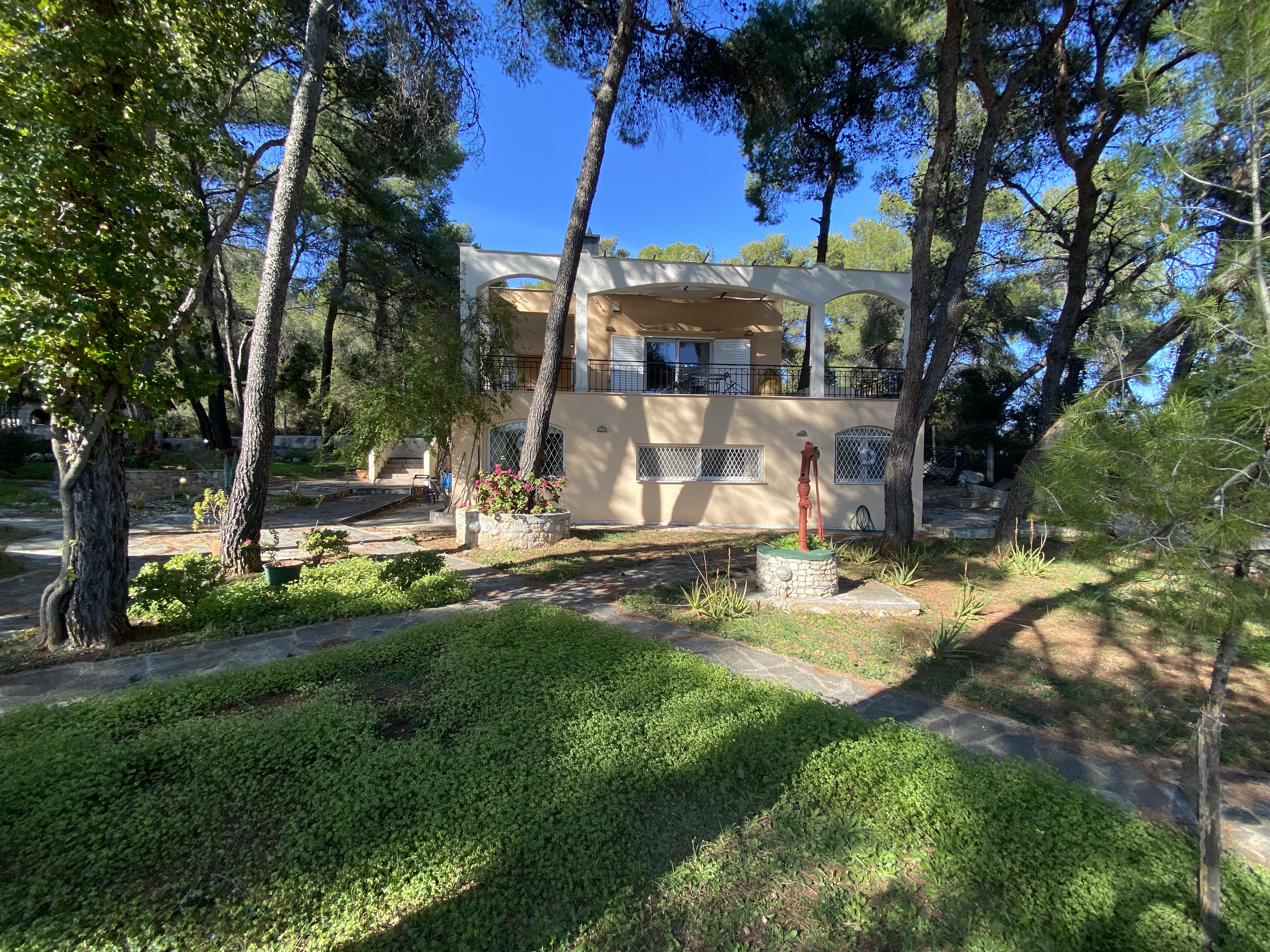 Villa in Corinthia - view 1