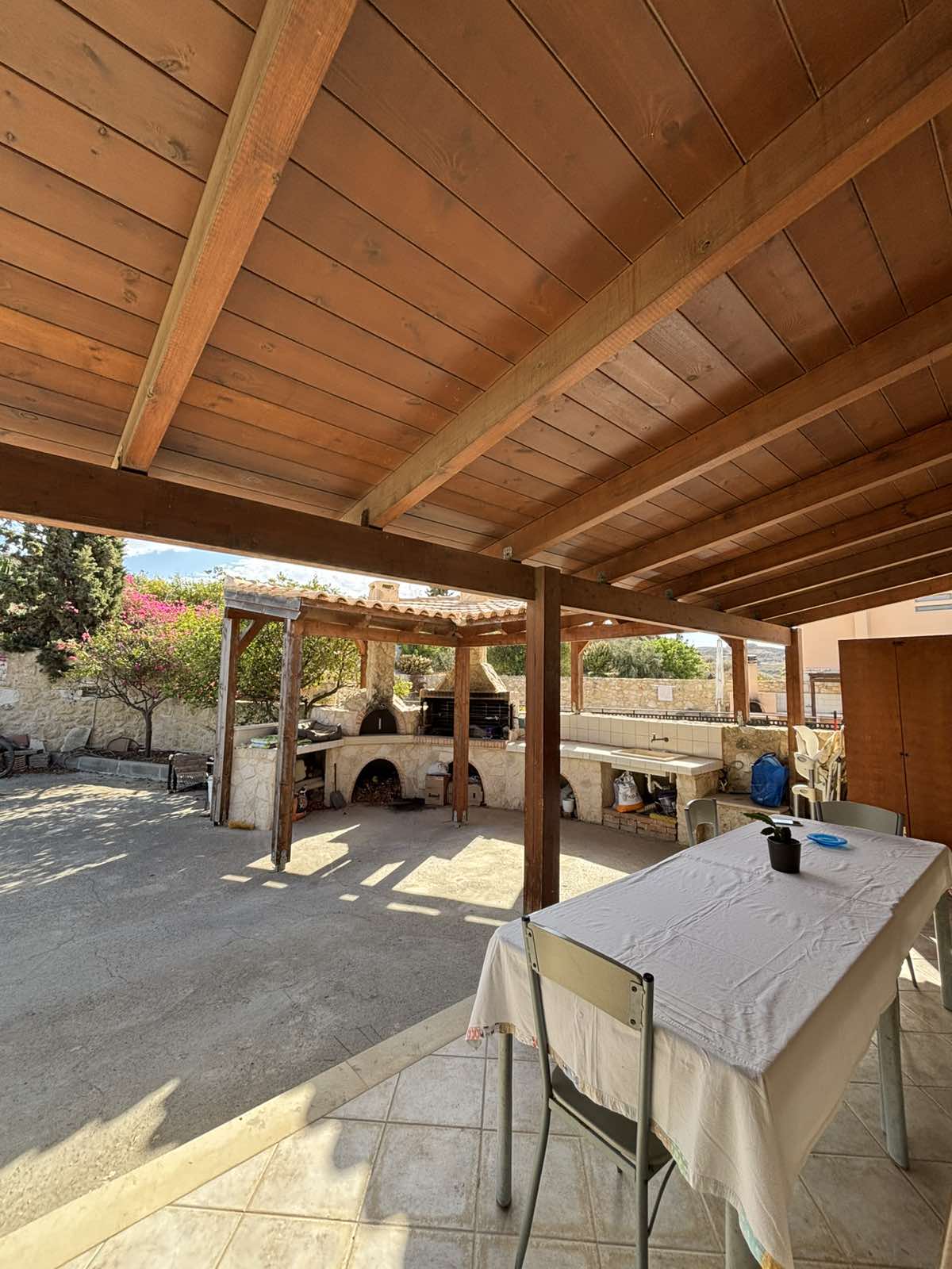 Villa in Karteros - view 1