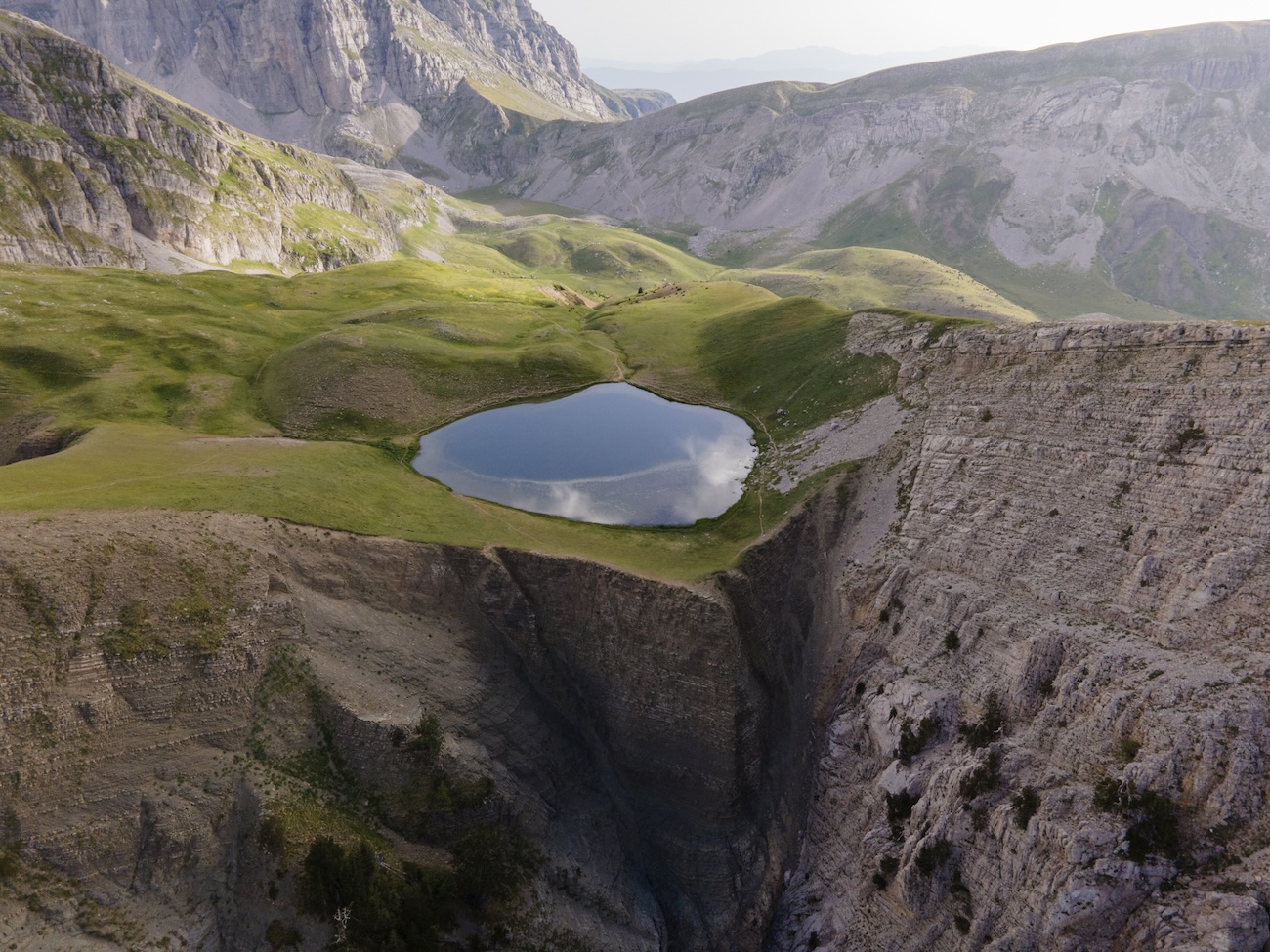 Drakolimni | Photo by Tom Valk