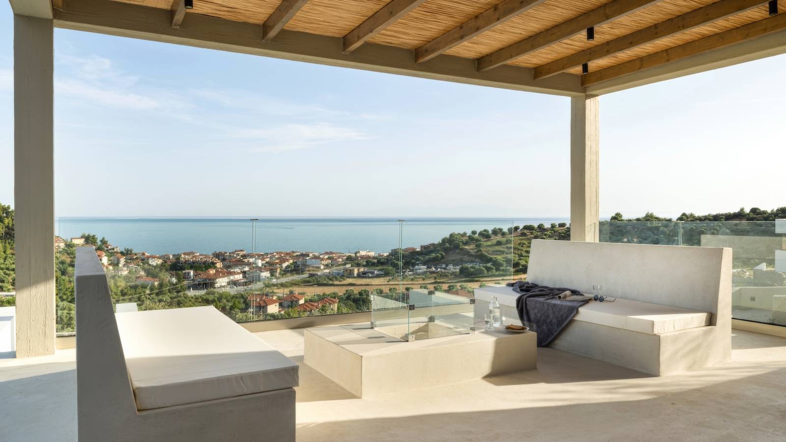 Elxis At Home in Greece Villa Leisure Gate10