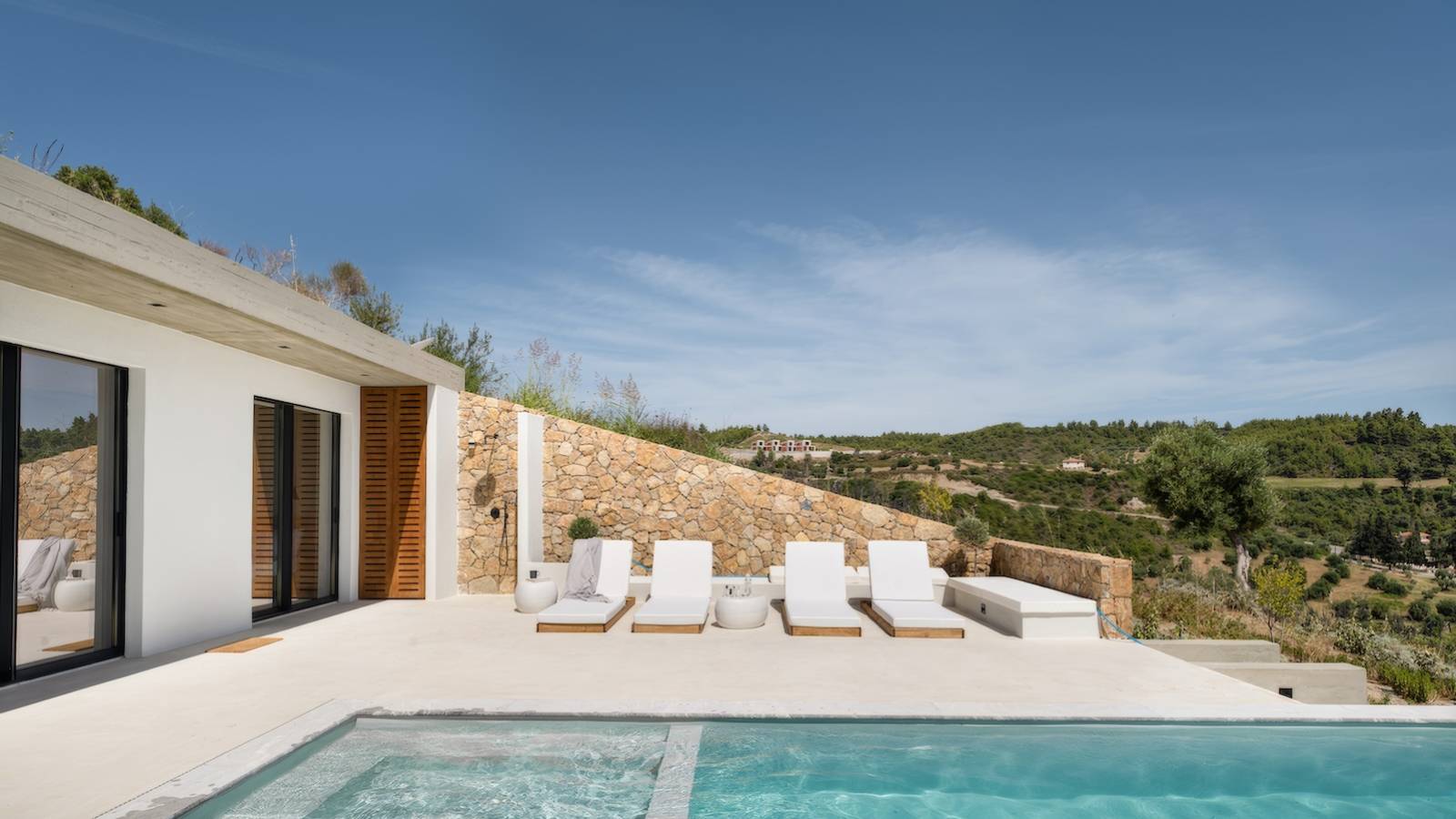 Elxis At Home in Greece Villa Leisure Gate6