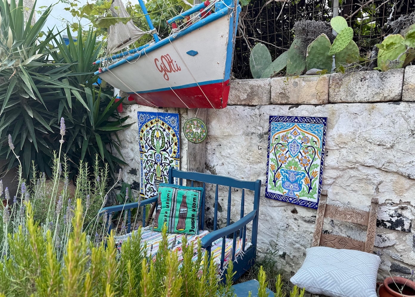 Elxis-At-Home-in-Greece_Artists-Retreat-Nisyros_40
