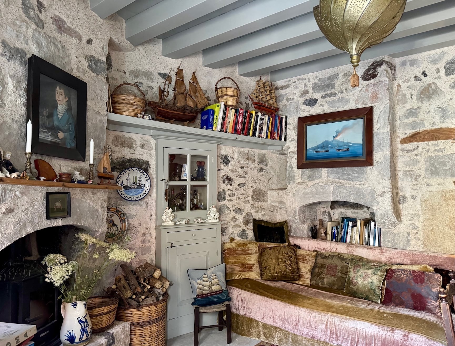 Elxis-At-Home-in-Greece_Artists-Retreat-Nisyros_56
