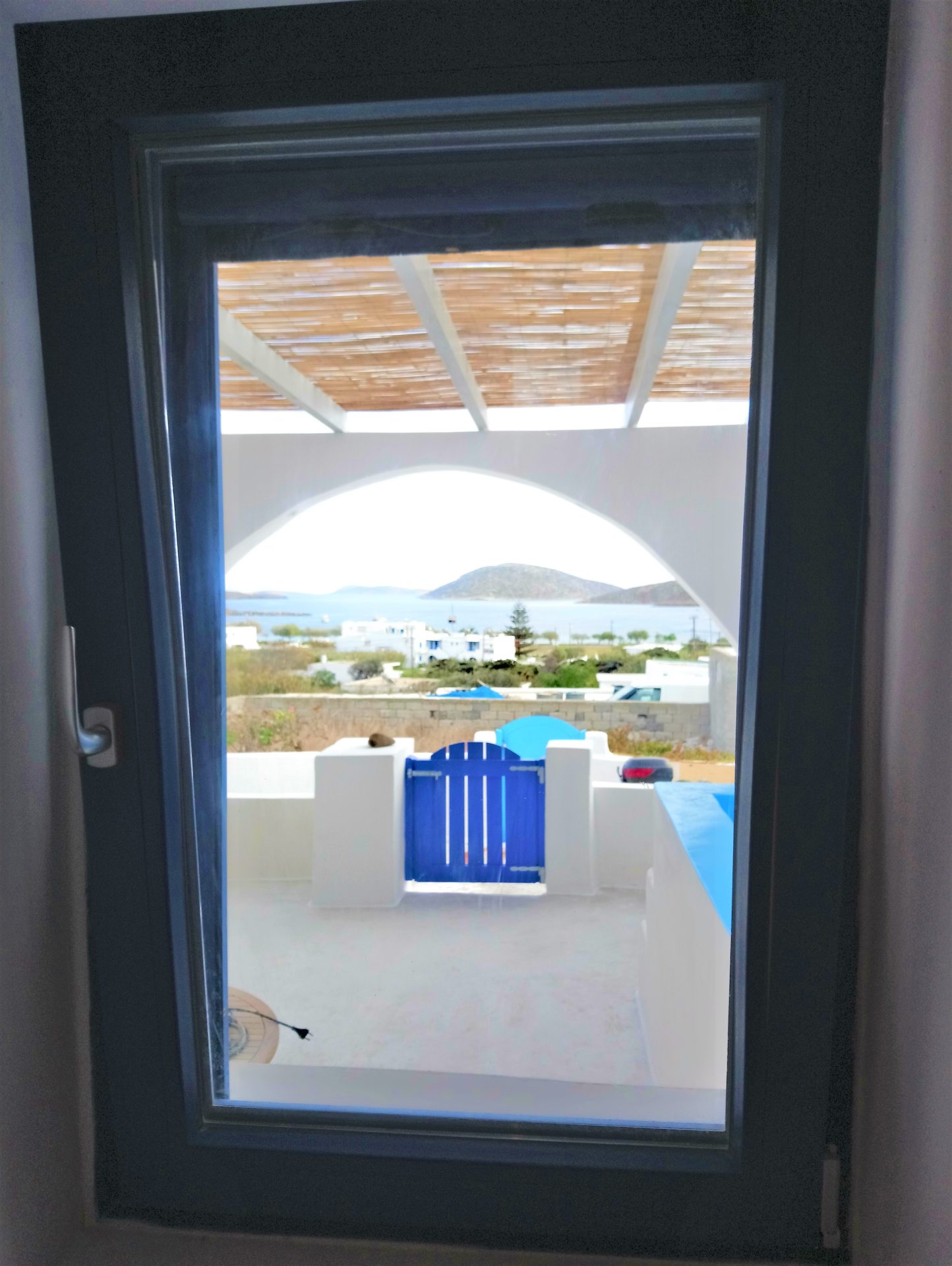 Elxis-at-Home-in-Greece_White_Washed_Home_in_Astypalaia12