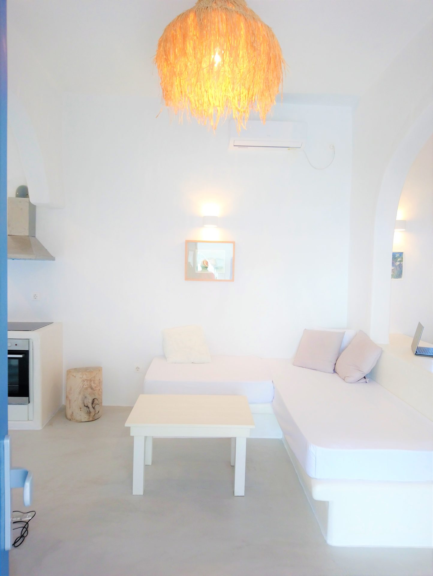 Elxis-at-Home-in-Greece_White_Washed_Home_in_Astypalaia27