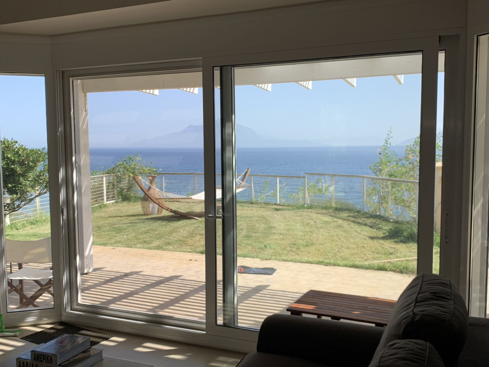 Elxis_At_home_in_Greece_Beachfront_Villa_Ikaros20