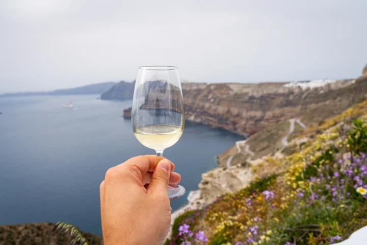 Assyrtiko Wine in Santorini
