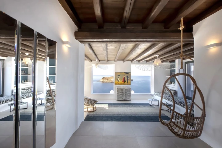 Summer House in Tinos | Photo by Louisa Nicolaidou