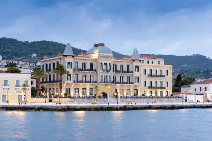 © Poseidonion Grand Hotel
