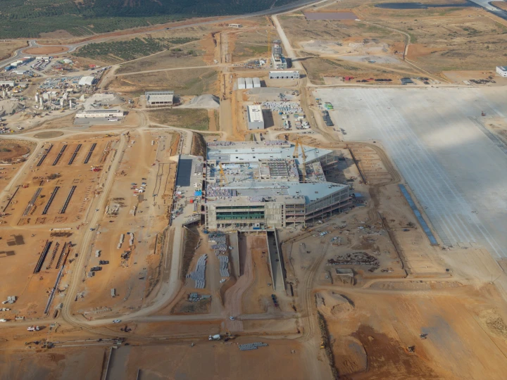 Kastelli Airport