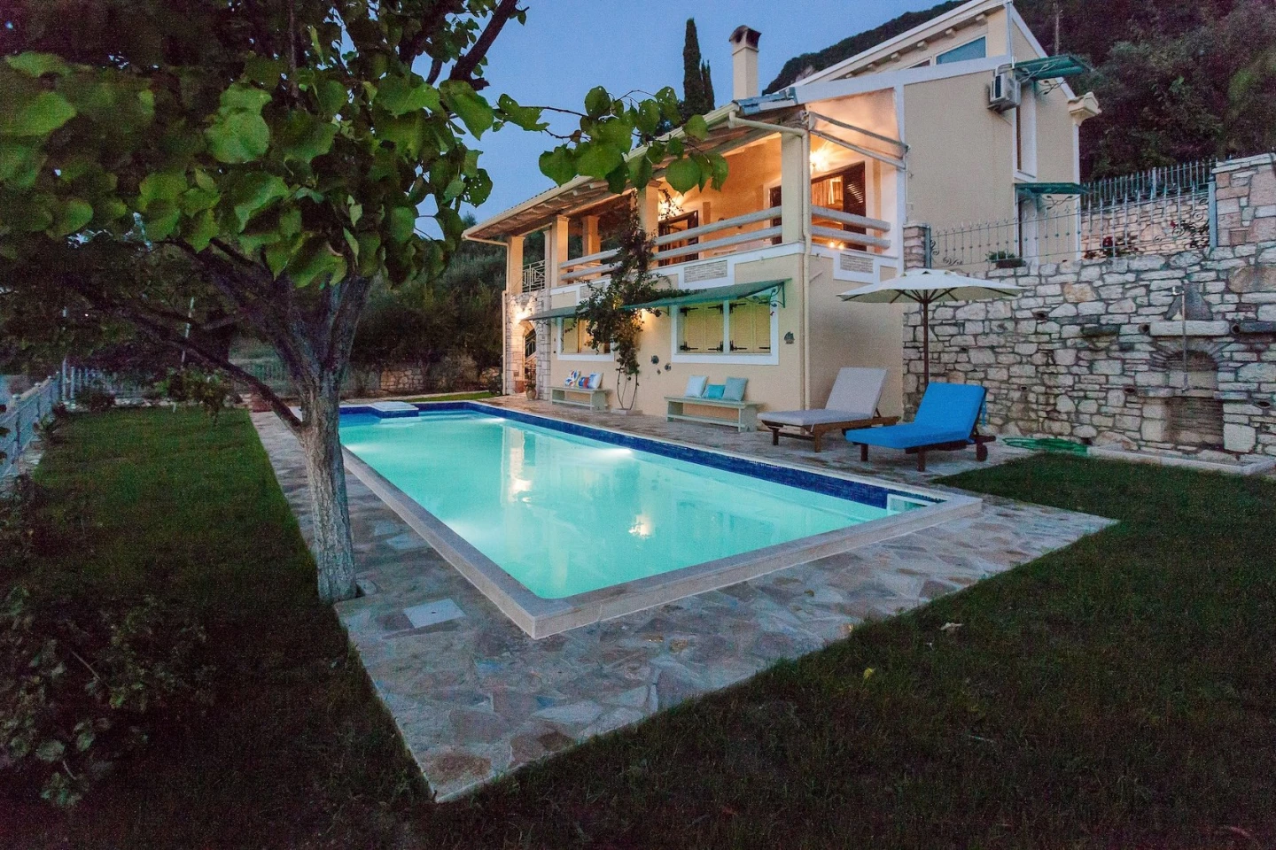 Sell a house in Greece