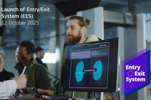 Travellers passing the control with the New EU Entry/Exit System