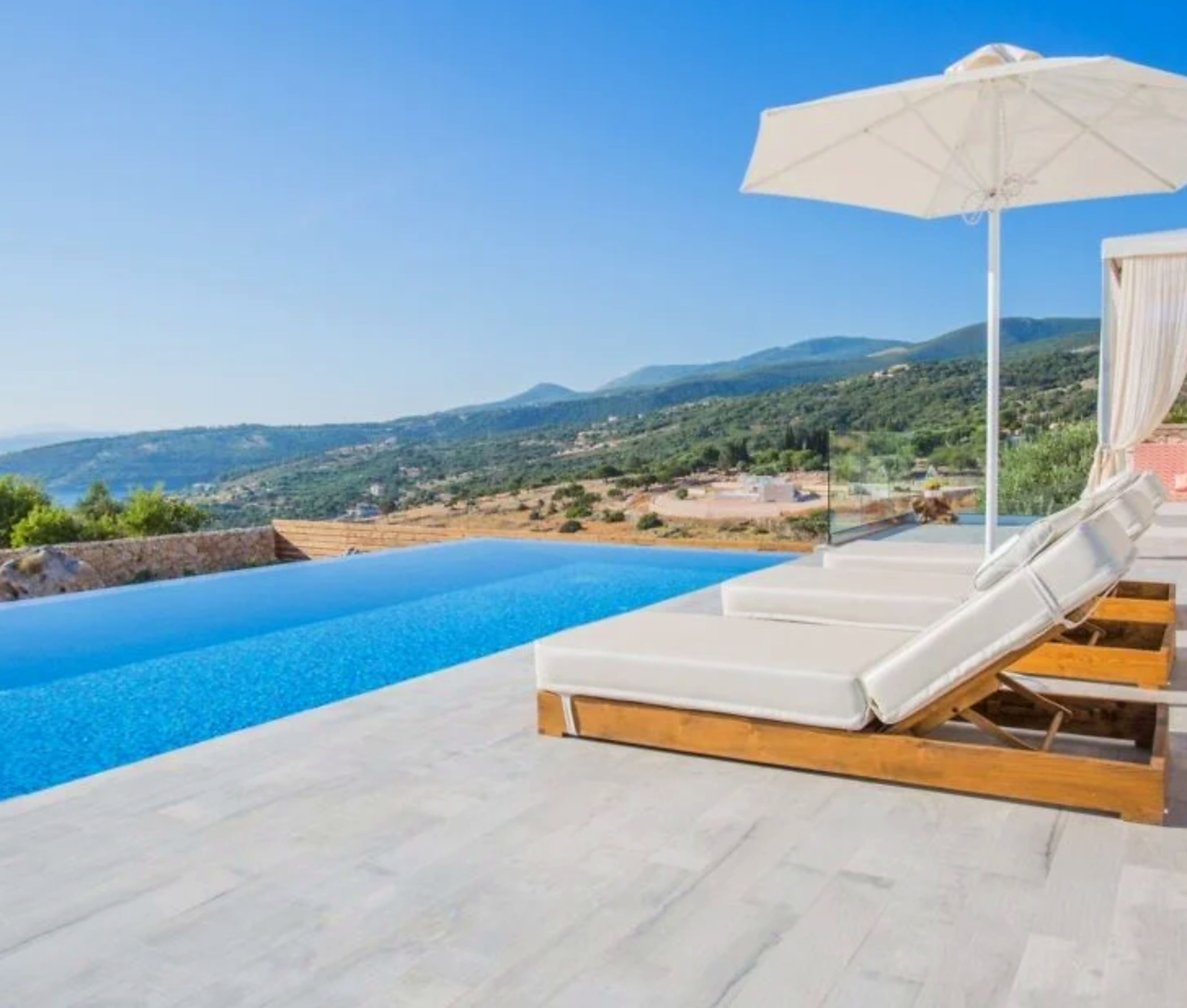 Villa in Koiliomenos - view 1